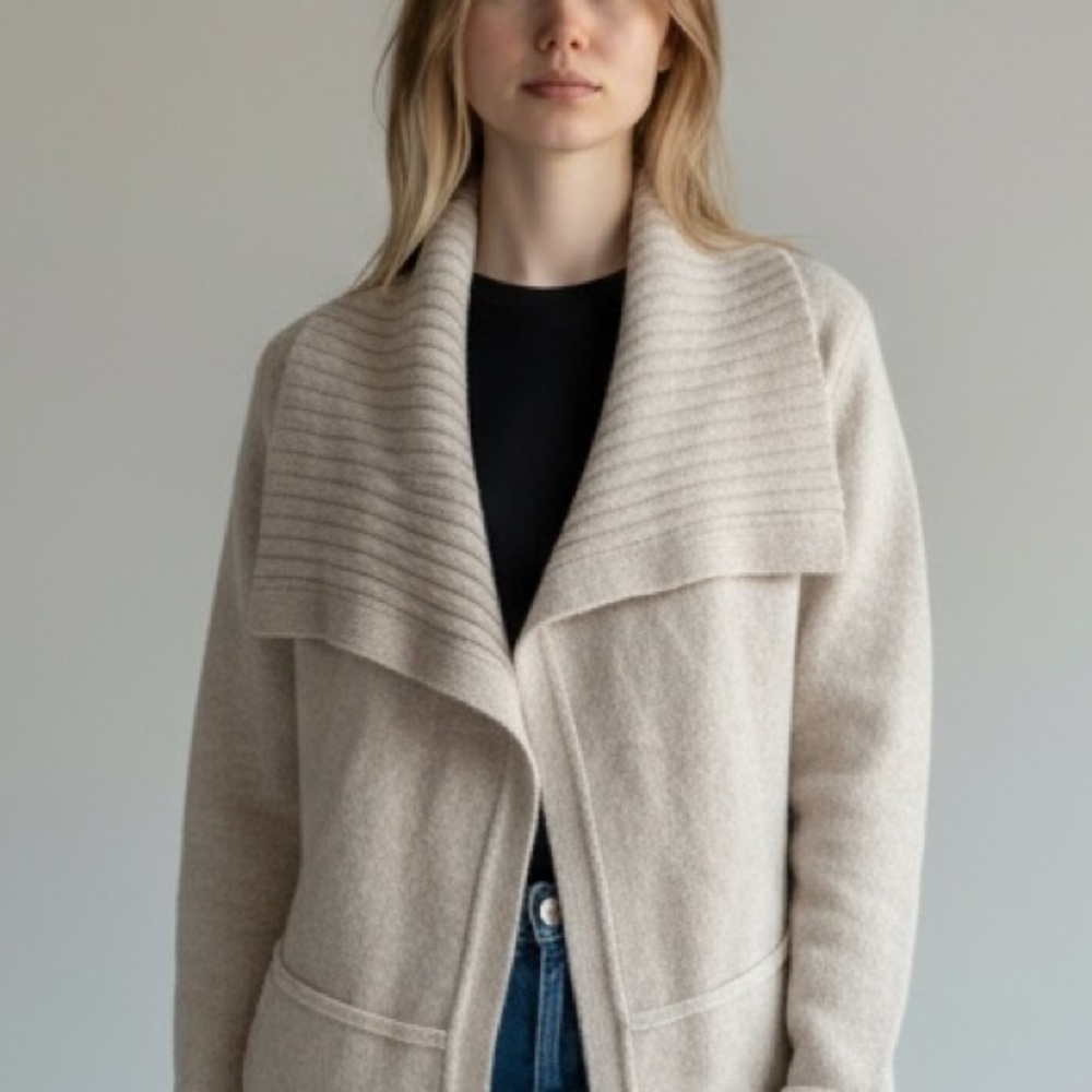 Neiman Marcus cashmere knit cardigan sweater size S